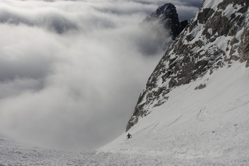 Ray_skiing into clouds copy